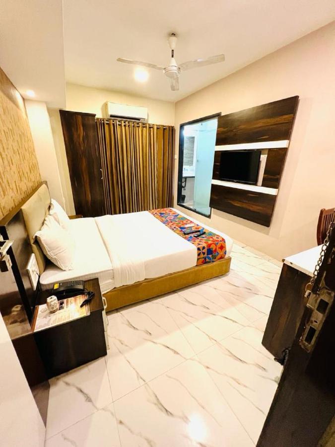 Hotel Embassy Park - Bkc Mumbai Kültér fotó