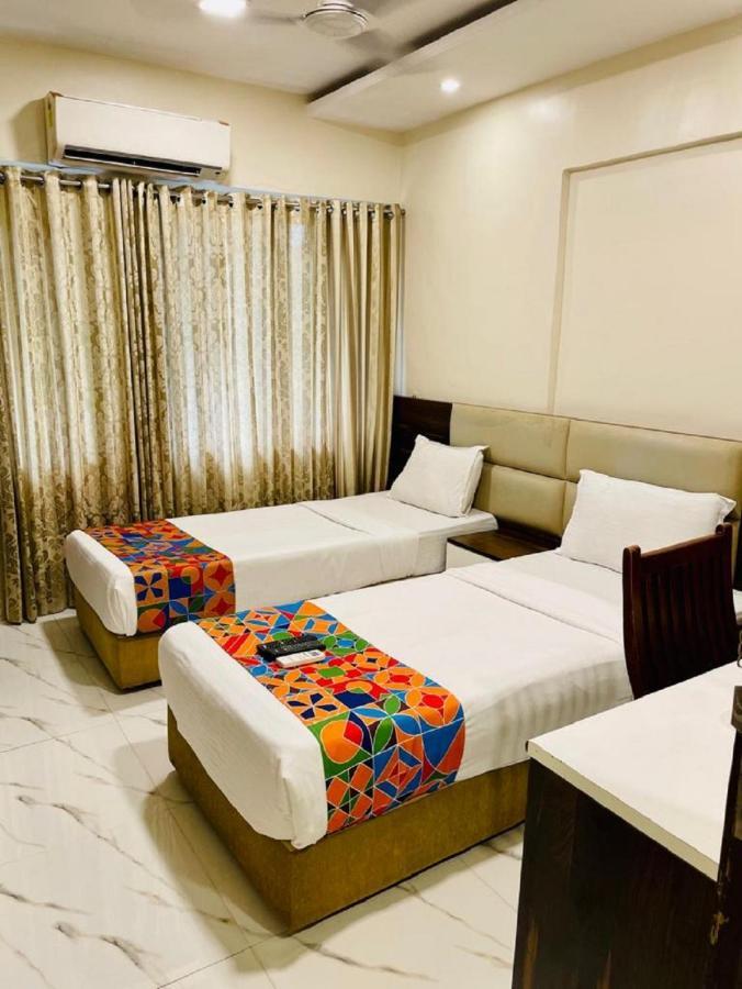 Hotel Embassy Park - Bkc Mumbai Kültér fotó