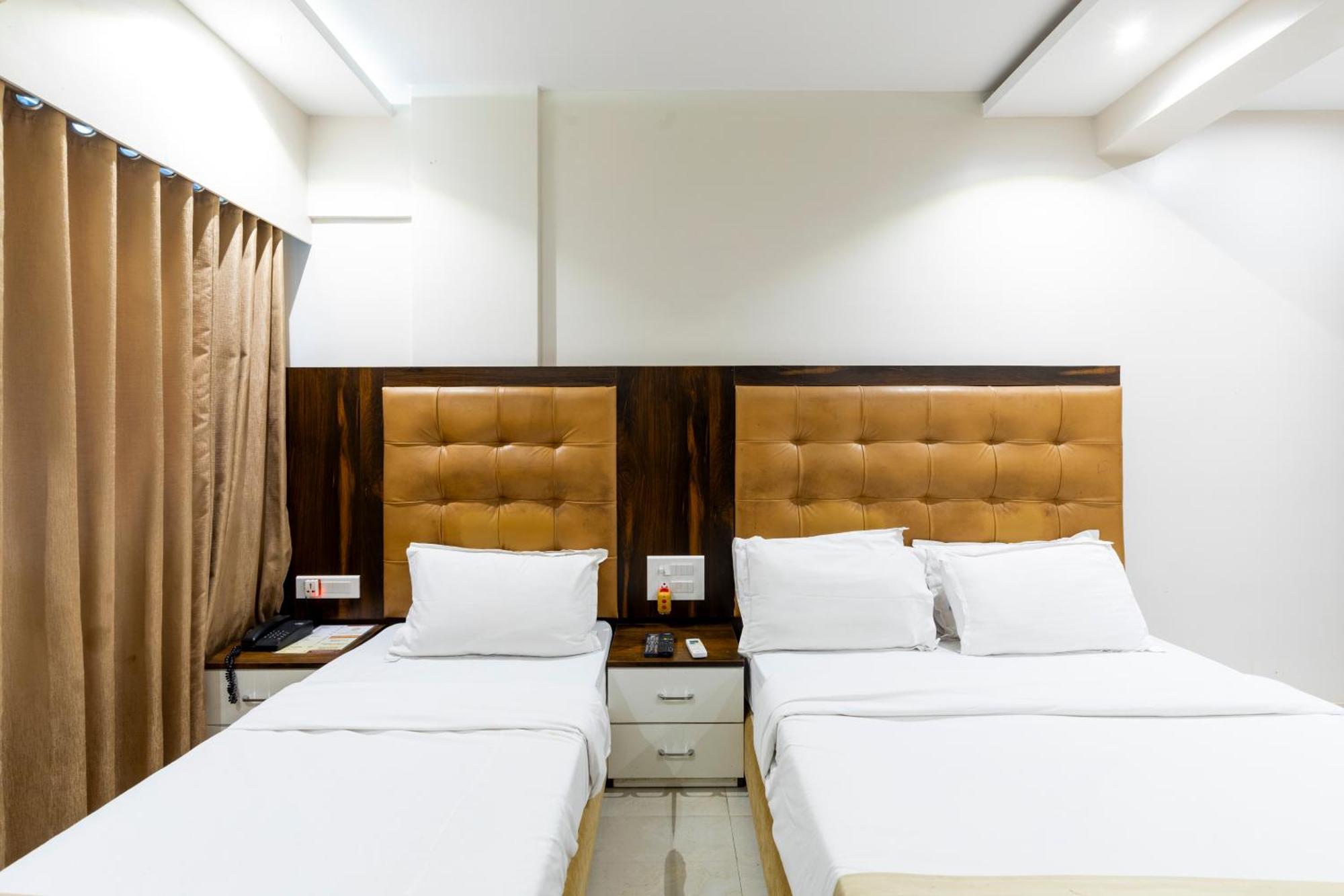 Hotel Embassy Park - Bkc Mumbai Kültér fotó