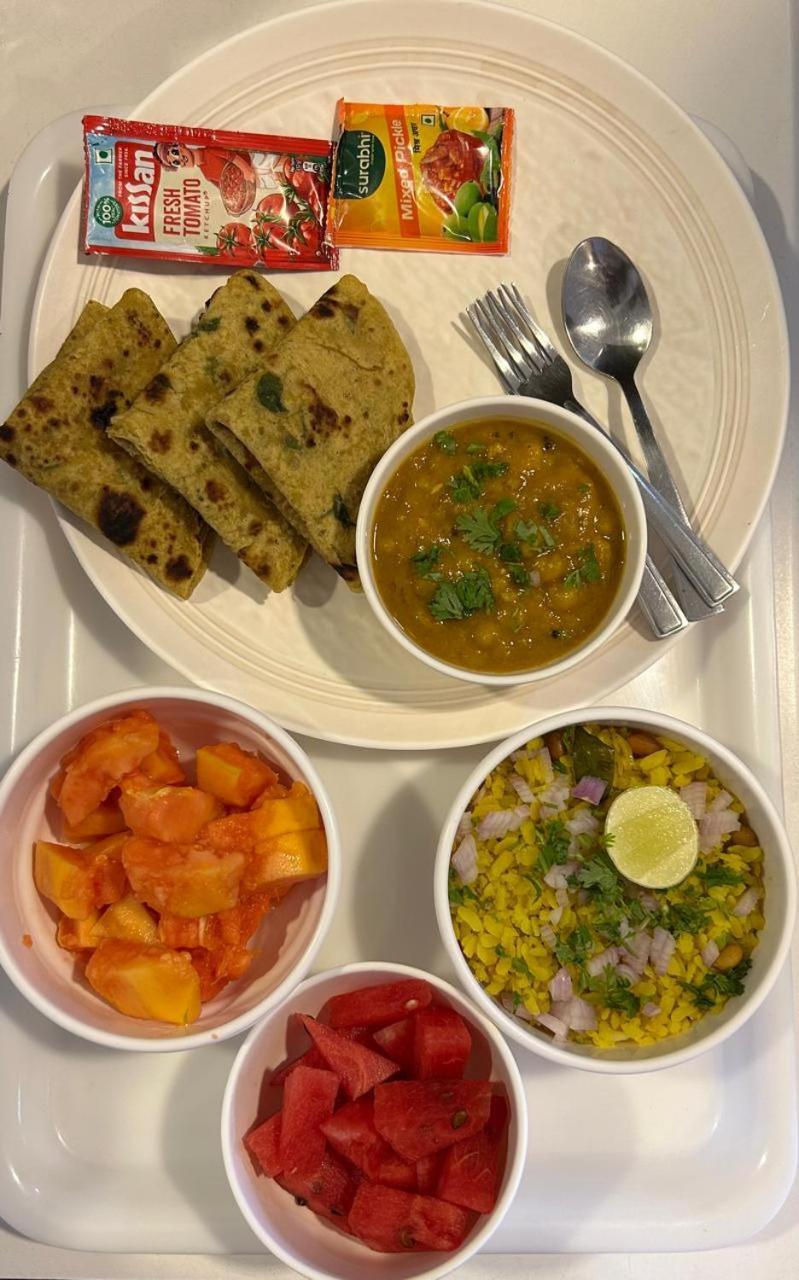 Hotel Embassy Park - Bkc Mumbai Kültér fotó